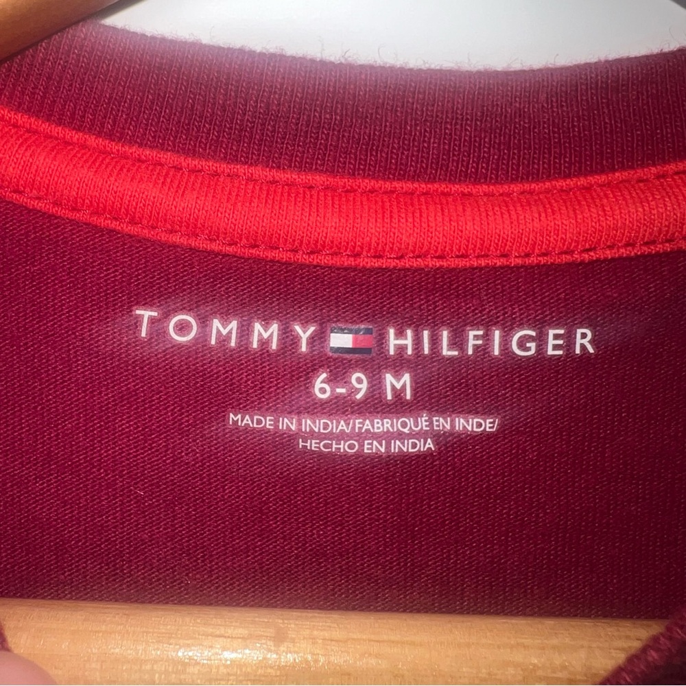 TOMMY HILFIGER Baby Boy T-shirt 6-9 Months Maroon Dig It Tractor Casual Preppy - Picture 5 of 5